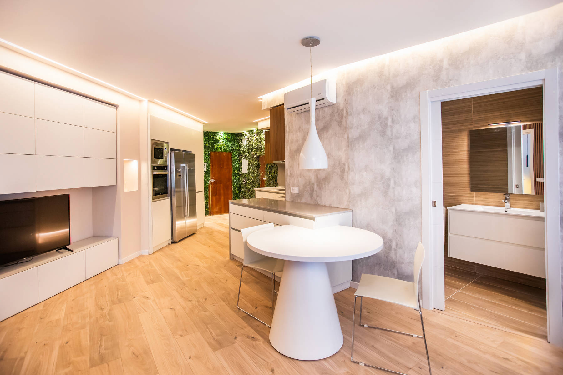 Salón corporate housing Barcelona — Burguar Dreams